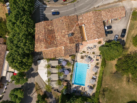 HOTEL RESTAURANT  à VENDRE à  MOUSTIERS SAINTE MARIE (04) HAUTE-PROVENCE - PARC DU VERDON 750000 04360 Moustiers sainte marie
