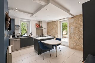  Propriété/château à vendre 5 pièces 155 m²