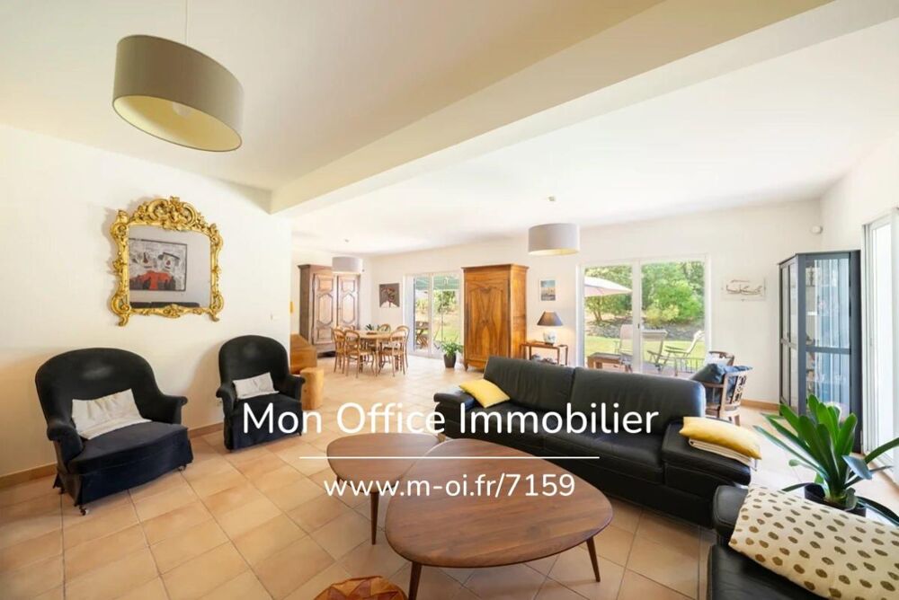 Vente Maison Référence : 7159-DVI - AIX EN PROVENCE - Celony - Bastide de caractère de 172 m² sur un terrain plat de 2 300 m² avec piscine Aix en provence