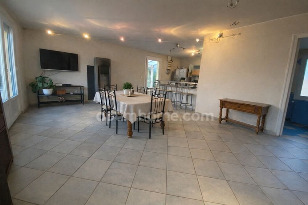 Maison familiale, 3 Chambres, avec piscine  156 m² habitables + Studio à aménager à GEVREY-CHAMBERTIN