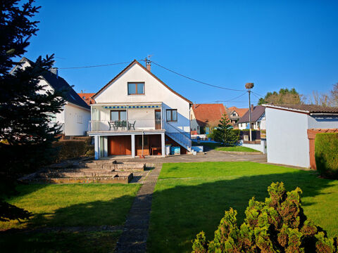   Maison 7 pi�ces - 4 chambres - Sous sol - Terrain 8.5 ares Maison - 7 pi�ce(s) - 150 m�