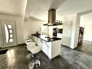  Maison � vendre 5 pi�ces 207 m�