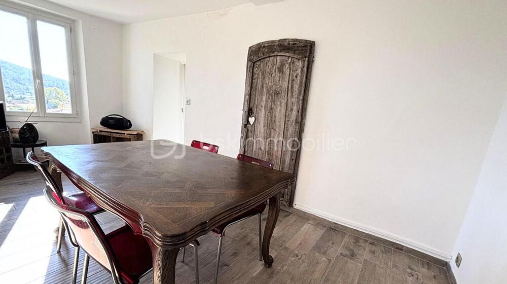 Vente Maison ? Maison de charme rénovée avec Jardin– 110 m² sur 3 niveaux – Calme & confort moderne Carnoules