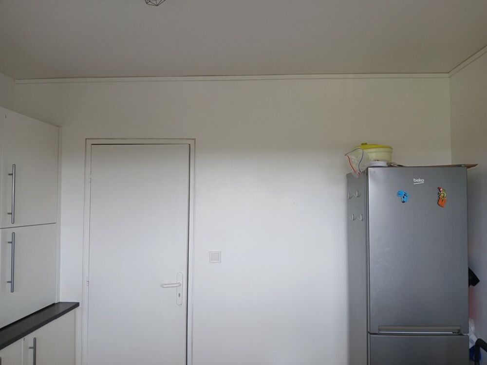 Installez-vous sans stress à Pontoise : Grand T5 avec terrasse, box et parking  Paris à 30 min !