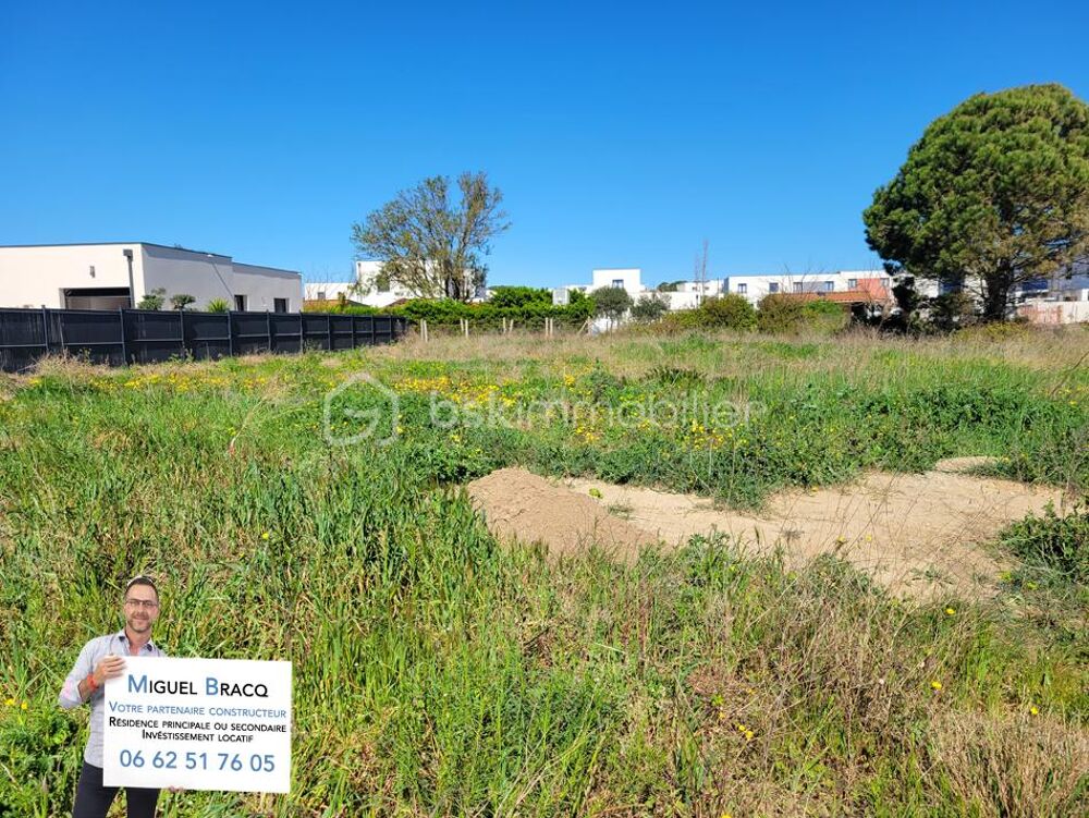 Vente Terrain Terrain à bâtir de 777 m² viabilisé et prêt à bâtir à 800 mètres de la plage sur Sérignan 34410 Serignan