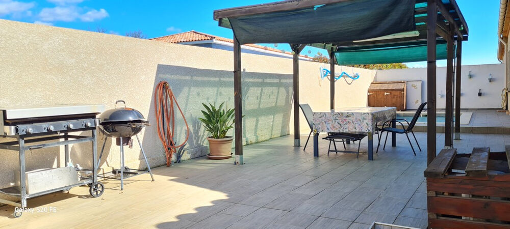 Villa type 4 de plain pied, 93m² habitables avec garage/piscine sur 744 m² de terrain