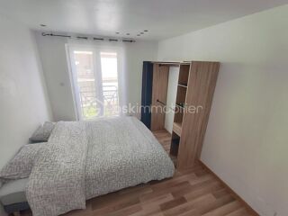 Appartement  louer 2 pices 33 m Melun