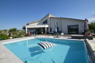  Villa à vendre 5 pièces 160 m²