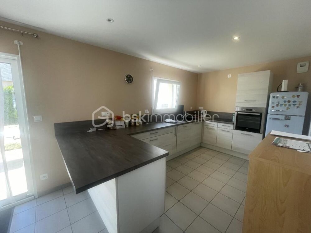 Maison récente à vendre à Quévert  3 chambres, jardin et garage  Proche Dinan