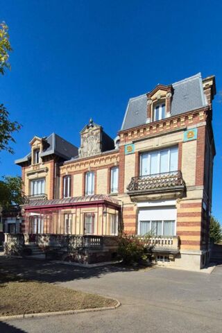  Propri�t�/ch�teau � vendre 14 pi�ces 443 m� Compiegne