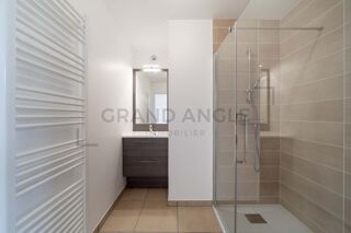  Appartement à louer 1 pièce 33 m²