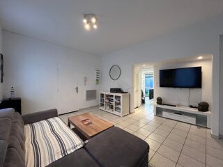  Immeuble � vendre 7 pi�ces 121 m�