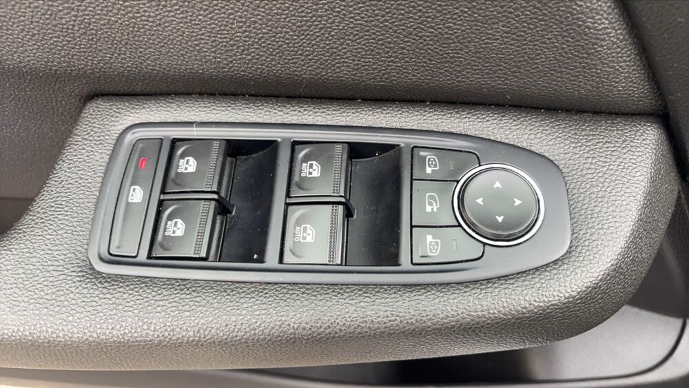 Clio 1.6 E-Tech 140 Hybrid BVA6 Engineered - Automatique Entretie 2022 occasion 84100 Orange