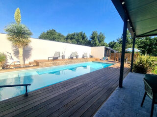  Villa à vendre 6 pièces 220 m²