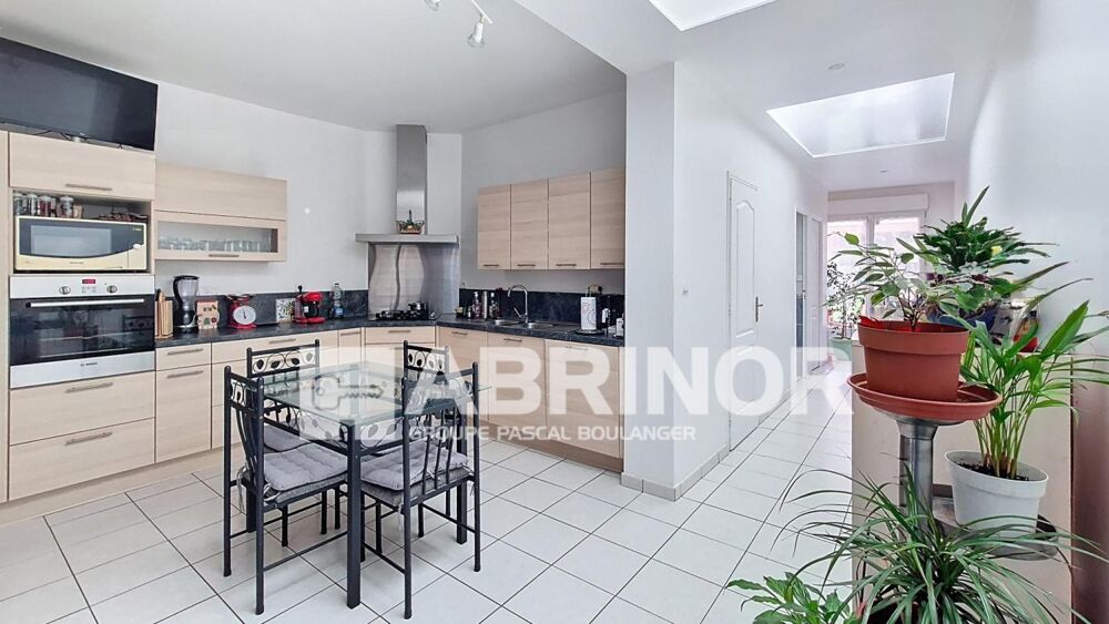 Vente Maison Nouveau Roubaix, 4 chambres, salle de bain et jardin Roubaix