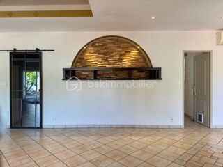  Maison � vendre 6 pi�ces 218 m�