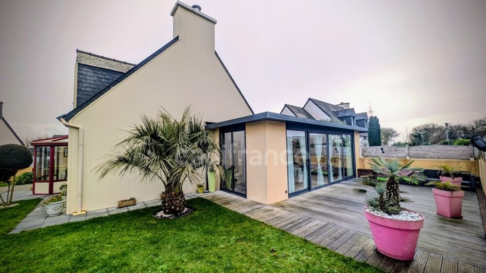 Vente Maison Maison 150 m² - 4 Chambres -  GUILERS (29) Guilers