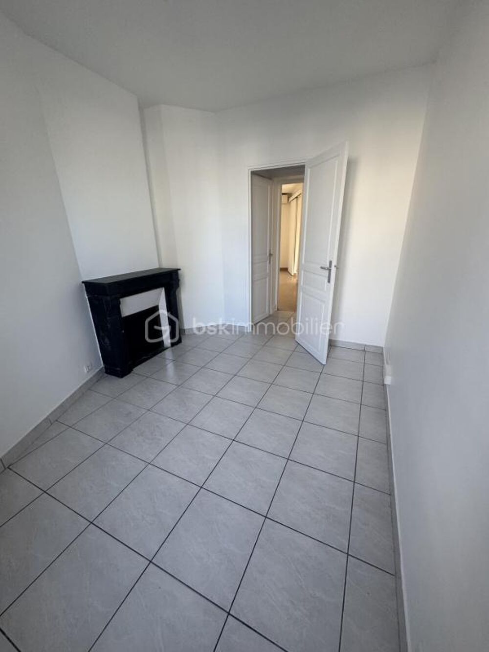 Vente Appartement Charmant appartement des années 40 au cœur de l'animation urbaine Aubervilliers