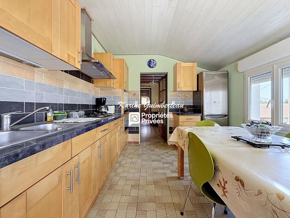 Maison Daignac 4 pièce(s) 105 m2 + véranda + garage indépendant + espace en rez-de-jardin + jardin
