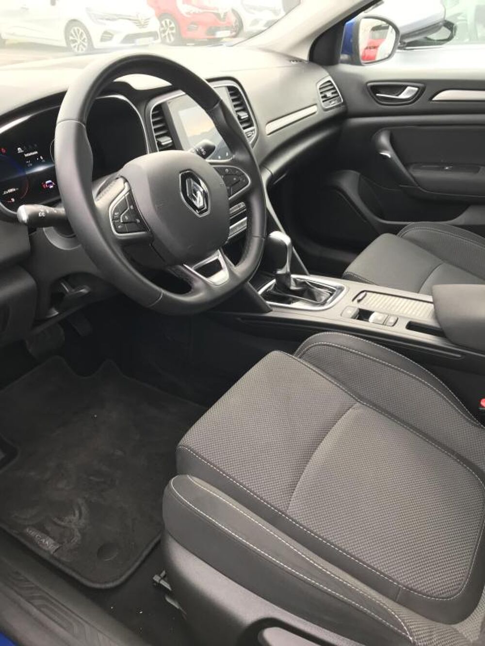 M&eacute;gane PLUG IN 160 BUSINESS 2022 occasion 38160 Chatte