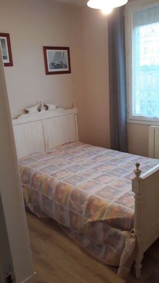 Location Appartement 1 pièce 9 m²