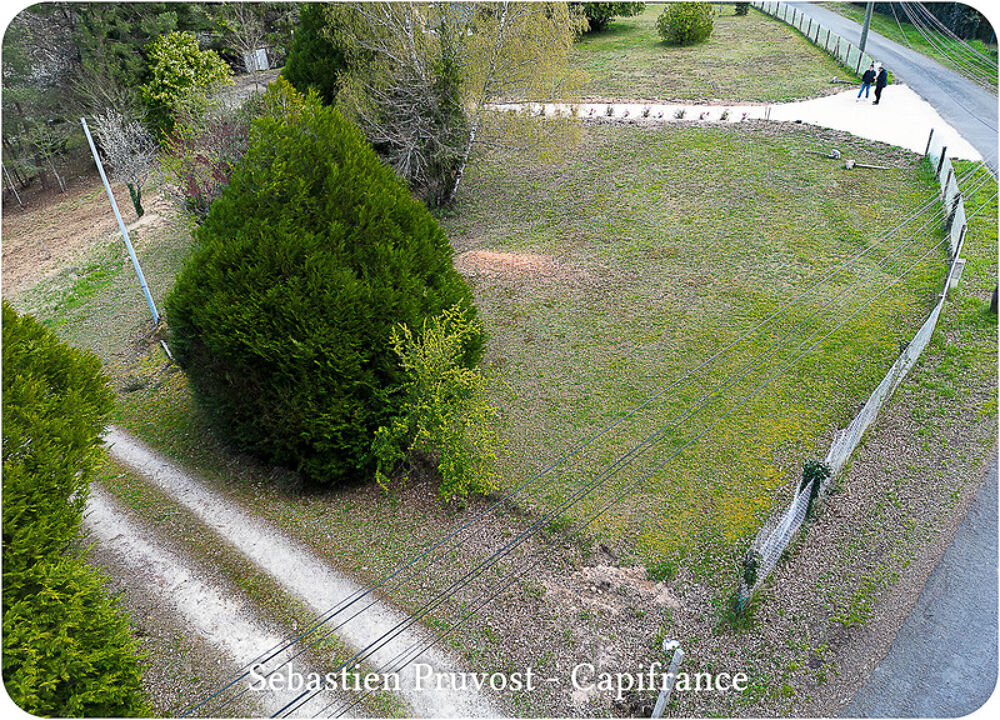 Vente Terrain Terrain à vendre Dordogne - CHANCELADE (24) 1400m2 avec chemin d'accès - Secteur recherché Chancelade