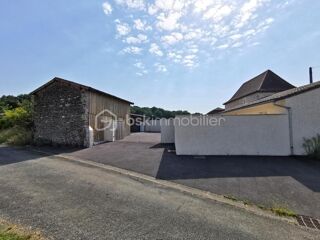  Propriété/château à vendre 8 pièces 192 m²