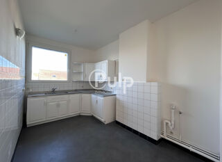  Appartement � louer 5 pi�ces 79 m�