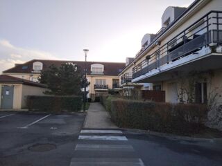  Parking / Garage à louer 12 m²