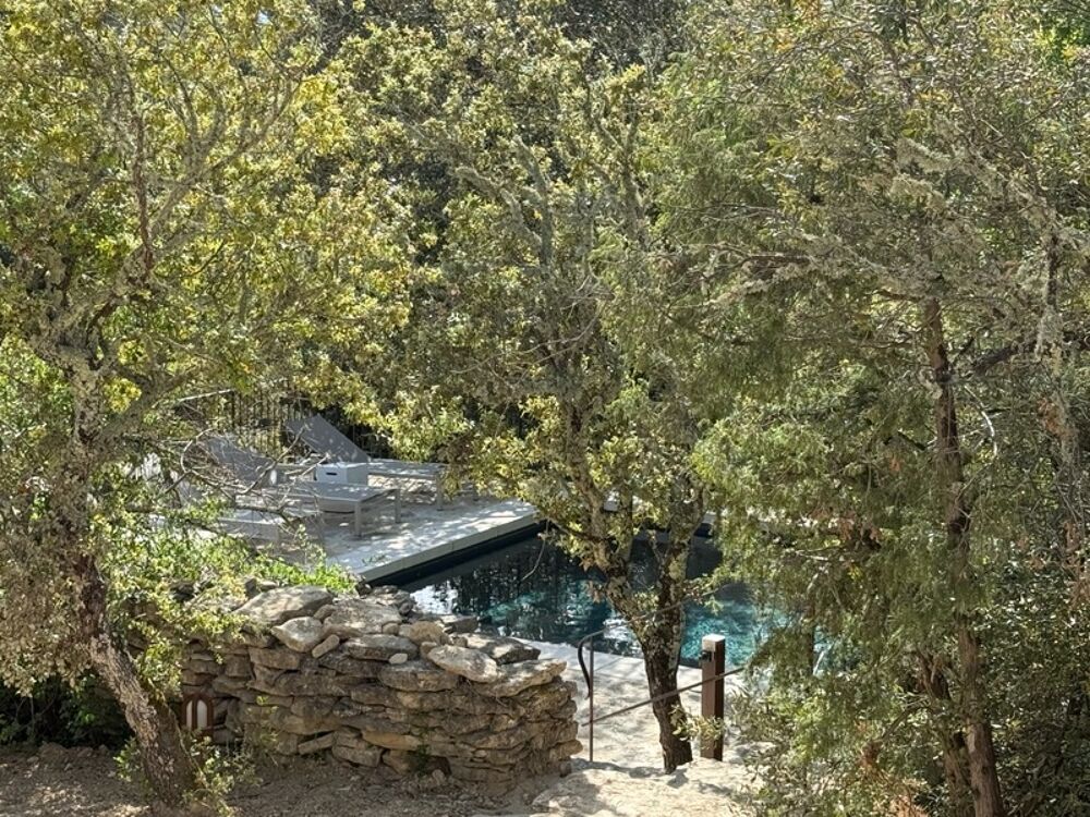 à vendre  Propriété/château Gordes (84220)