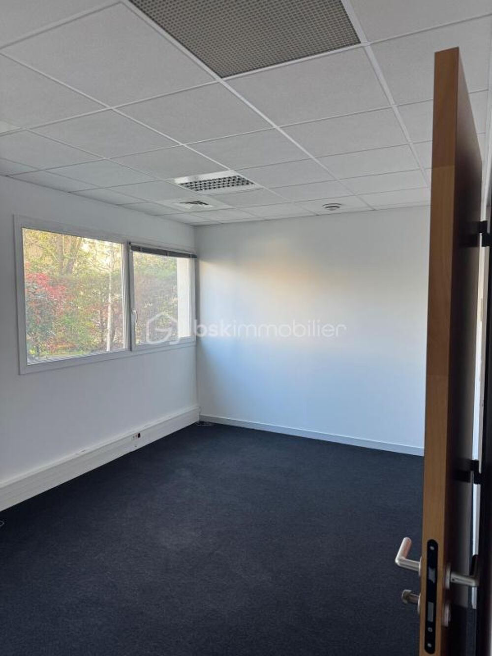   ? OPPORTUNITÉ – BUREAUX À VENDRE – GÉMENOS – 149 000 € ? Gemenos