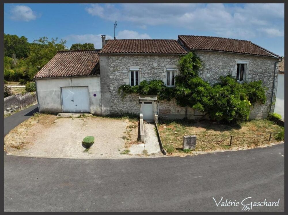 Maison 7 pièces 235 m² · à Saint Antoine de Breuilh · 235 m² · 223 000 €