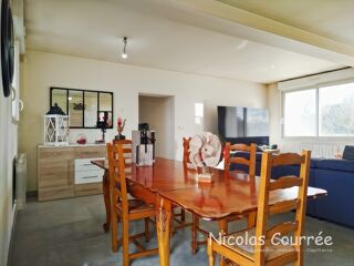  Maison à vendre 8 pièces 243 m²