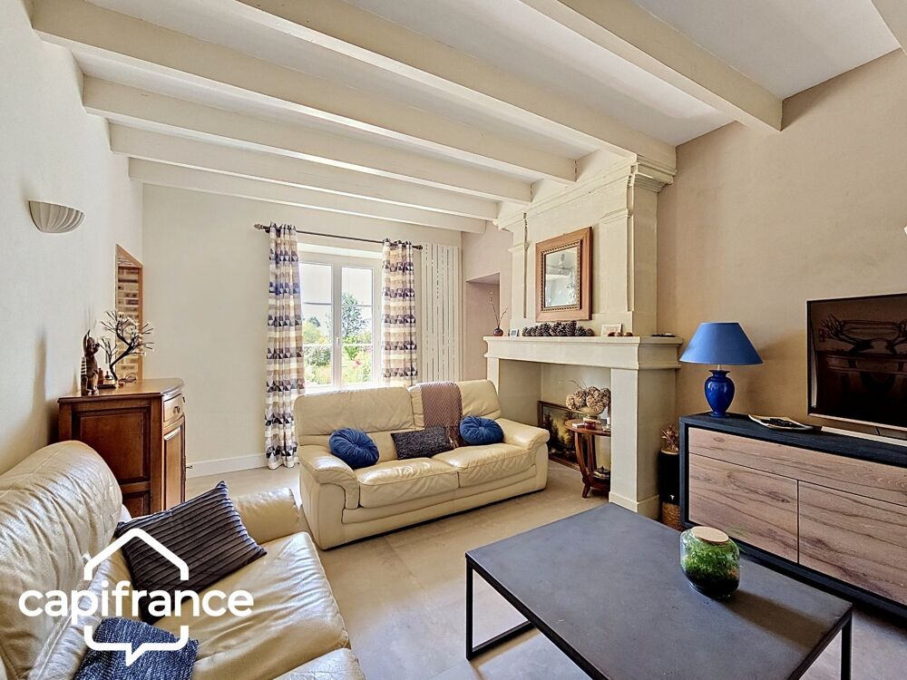 Maison en pierre de caractère 195 m²  3 chambres  mezzanine  terrain 1 606 m²  Saint-Martin-de-Sanzay proche Saumur, Montreu