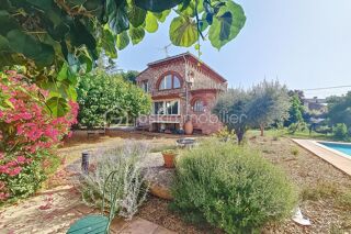  Propriété/château à vendre 10 pièces 166 m²