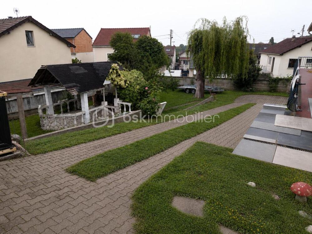 Vente Propriété/Château Maison familiale avec potentiel locatif et foncier sur 934 m² Clichy sous bois