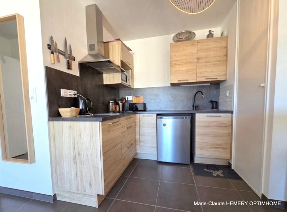 Vente Appartement Dinard Médiathèque, appartement T2 de 50.08 m² exposé Sud Est au quatrième étage avec ascenseur. Cave et garage Dinard