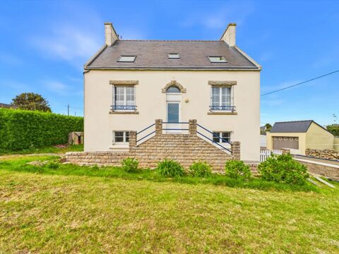   Maison r�nov�e 5 pi�ces avec jardin � Plouhinec Maison - 5 pi�ce(s) - 125 m�
