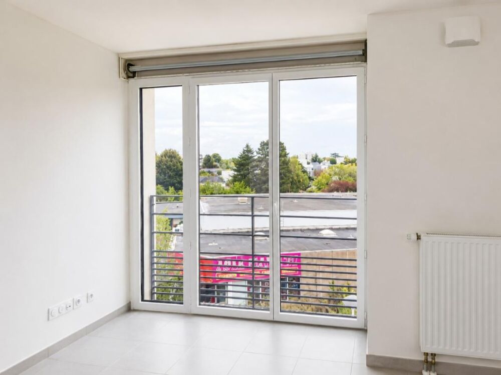 Appartement 3 pièces avec balcon et parking à TOURS