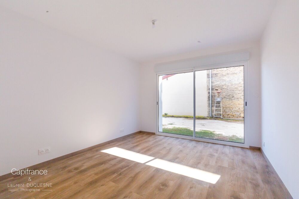 à vendre  Propriété/château Lux (21120)