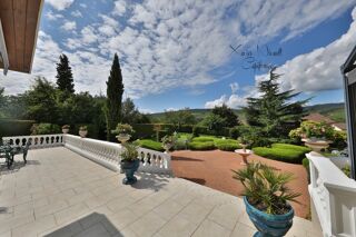  Maison � vendre 6 pi�ces 238 m�