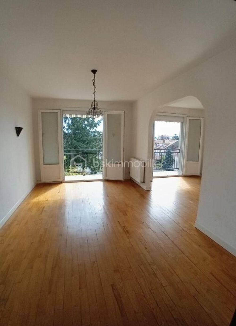 Vente Appartement Appartement avec garage,  emplacement voiture Roanne