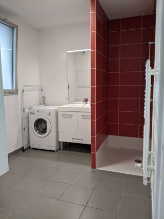  Appartement à louer 2 pièces 43 m²