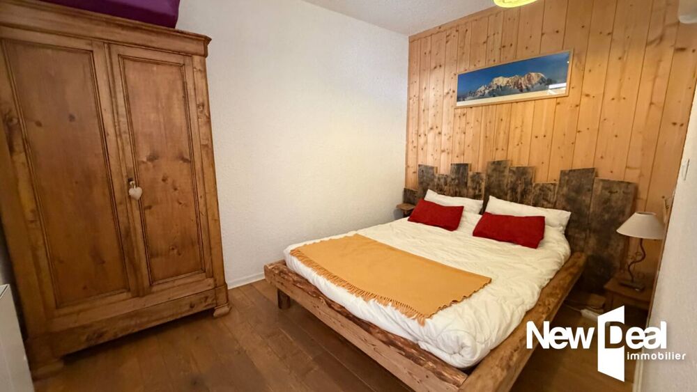 CHAMONIX-MONT-BLANC  VUE EXCEPTIONNELLE SUR LE MONT-BLANC - 2 pièces - 36 m² - BALCON SUD - CAVE et Place de parking souterrain