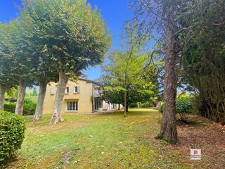  Propriété/château à vendre 13 pièces 390 m²