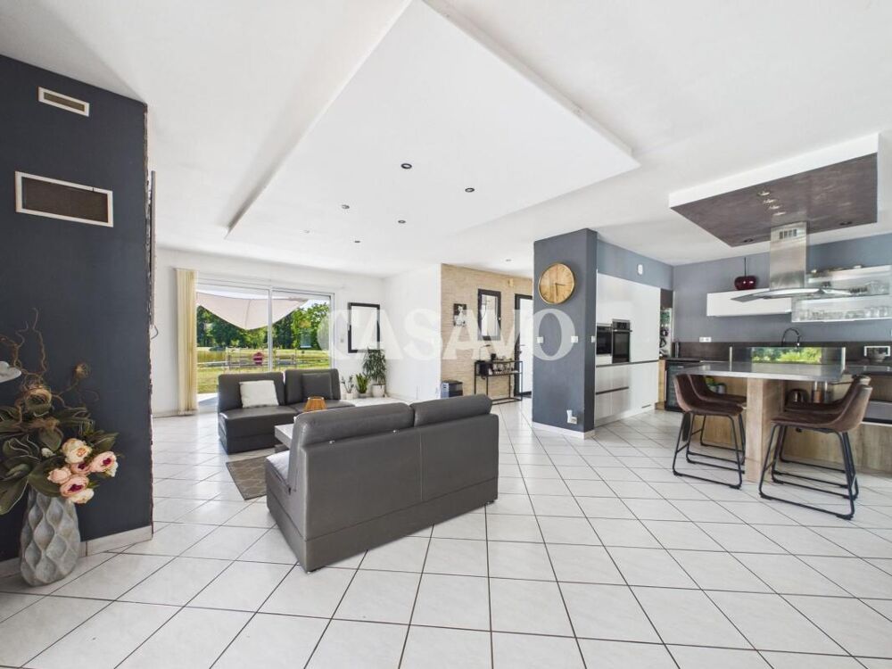 Vente Villa Vente Villa 8 pièces de 189m² - 69300 Caluire-et-Cuire Caluire et cuire
