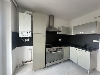  Appartement à louer 3 pièces 79 m²