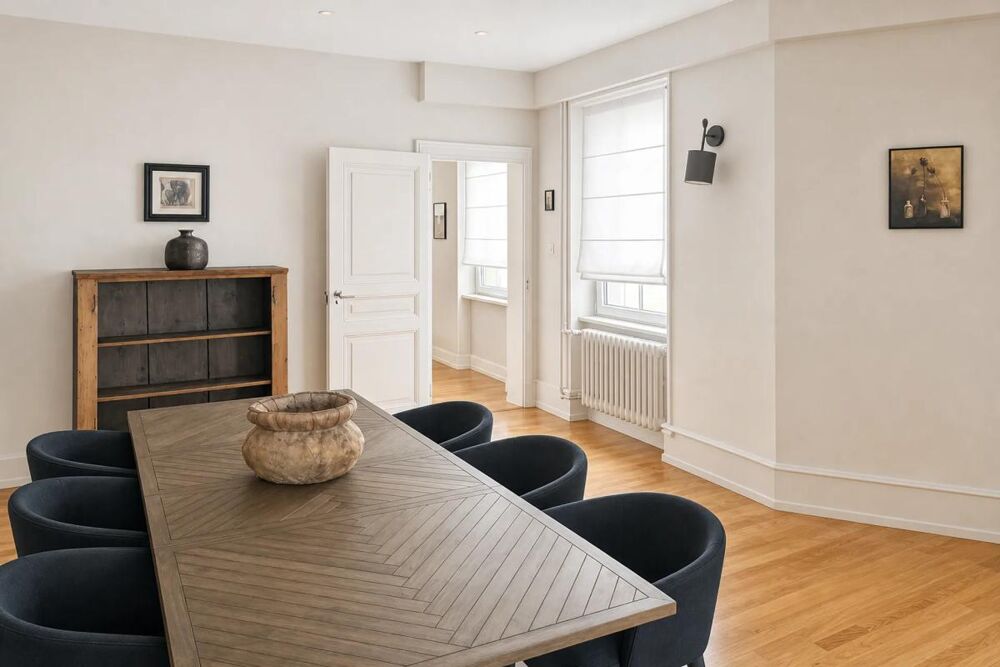 Appartement bourgeois 7 pièces  147 m²  3e étage