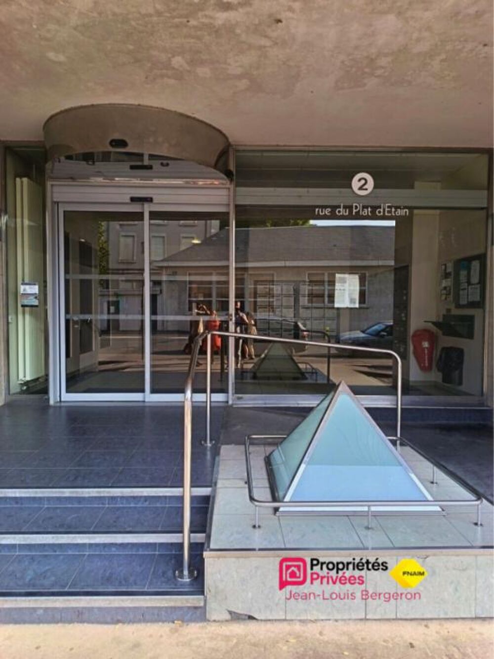   EXCLUSIVITE TOURS Rabelais - Local professionnel / bureau de 17,40 m² 