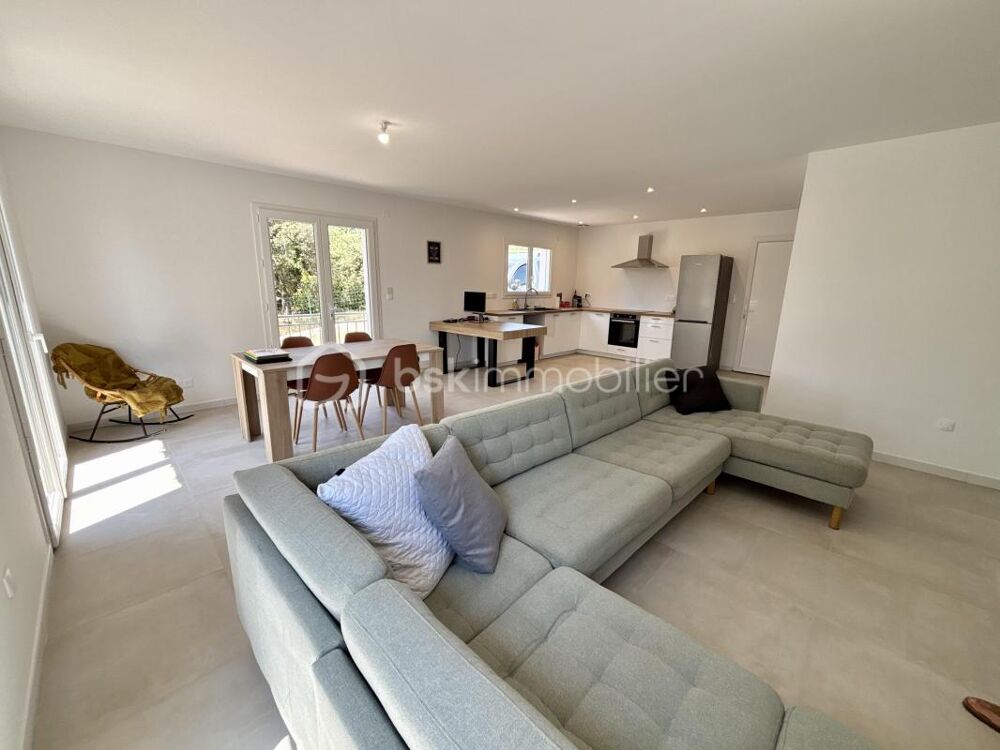 Maison 3 pièces 84 m² · à Ampus · 84 m² · 325 000 €